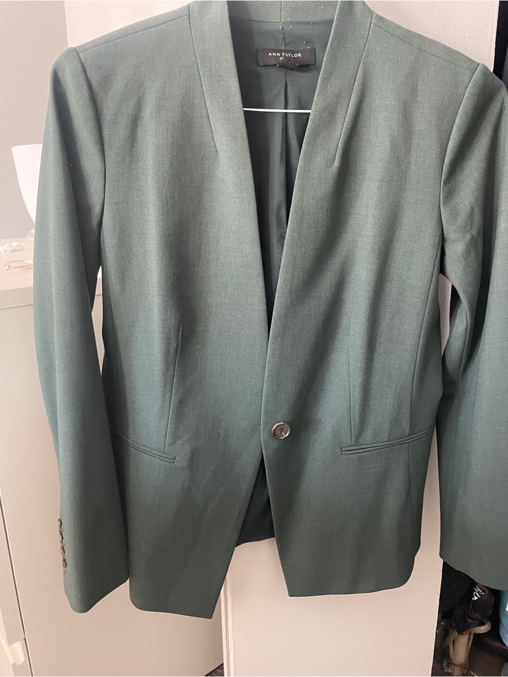 Full suit Ann Taylor Forest Green Single-Button Blazer and pants